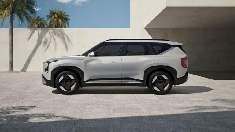 kia-ev5-suv-white-exterior-side